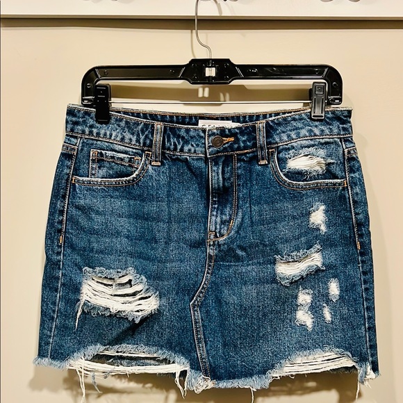 COPY - NWOT M Cello Skirt - Picture 1 of 2